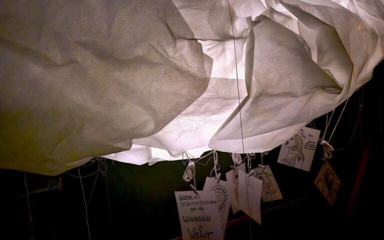 »Das Flüstern der Träume« – Kunstausstellung