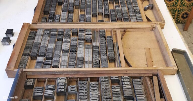 »Drucken und Gestalten mit der Hochdruck-Druckmaschine« – Druckworkshop